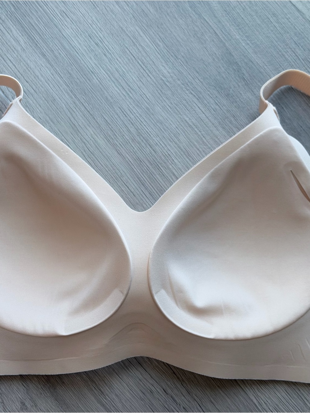 NWOT Vertvie Seamless Wireless Jelly Bras — Lot of 3 (Black, Praline, & Nude) - Picture 10 of 12